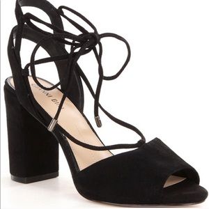 Gianni Bini “KEELIN” black suede heel